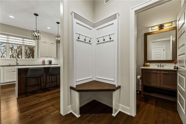 9310 Carbondale Street, Lenexa, KS 66227