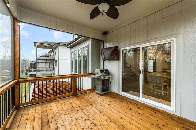 9310 Carbondale Street, Lenexa, KS 66227