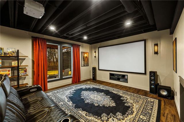 9310 Carbondale Street, Lenexa, KS 66227