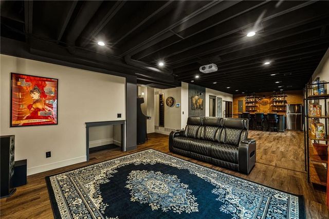 9310 Carbondale Street, Lenexa, KS 66227