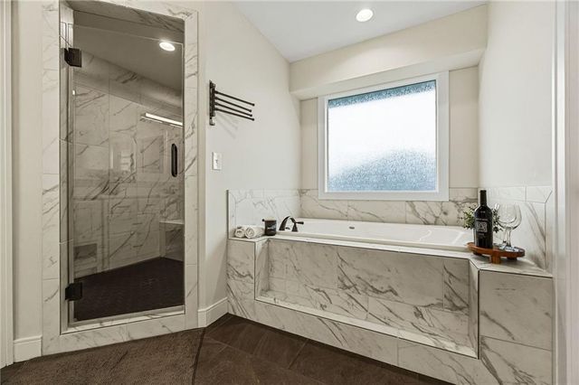 9310 Carbondale Street, Lenexa, KS 66227