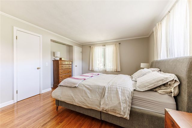 180 Overbrook Road, Pittsford, NY 14618