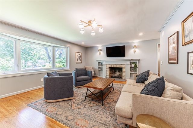 180 Overbrook Road, Pittsford, NY 14618