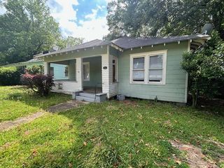 523 Howe Street, Mccomb, MS 39648