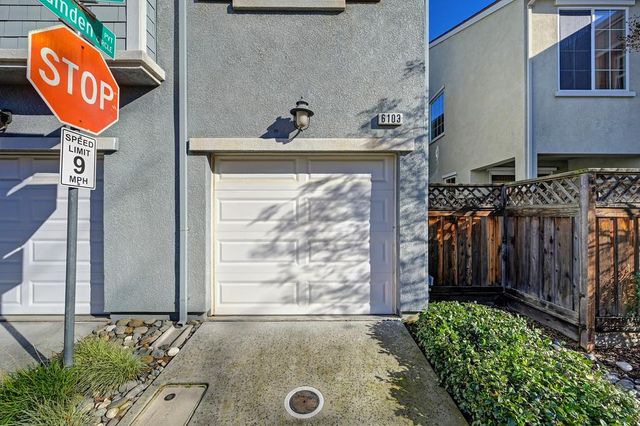 6103 Rockport Ln, Citrus Heights, CA 95621