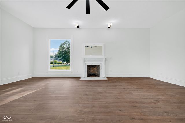 222 Douglas Street, Greenfield, IN 46140