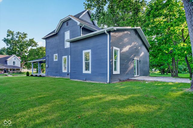 222 Douglas Street, Greenfield, IN 46140