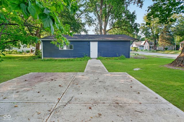 222 Douglas Street, Greenfield, IN 46140