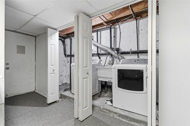 790 Highland Avenue, Carnegie, PA 15106