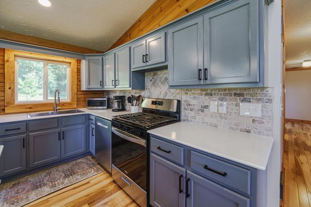 24754 Newport Avenue, Prior Lake, MN 55372