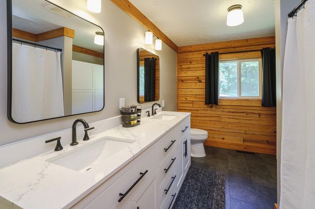 24754 Newport Avenue, Prior Lake, MN 55372