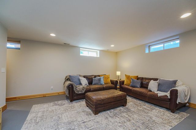 24754 Newport Avenue, Prior Lake, MN 55372