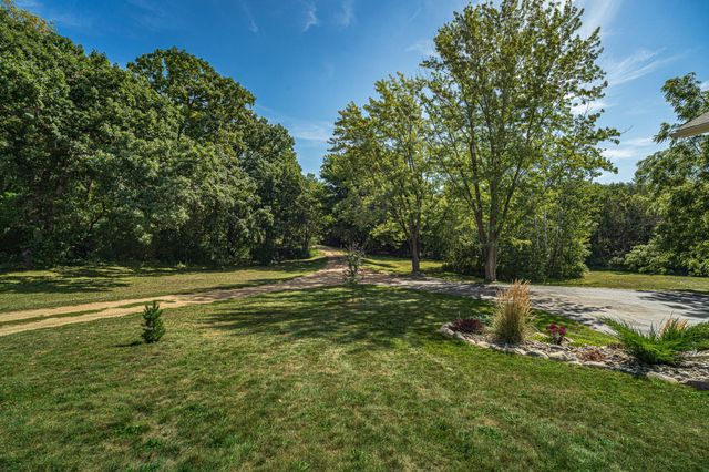 24754 Newport Avenue, Prior Lake, MN 55372