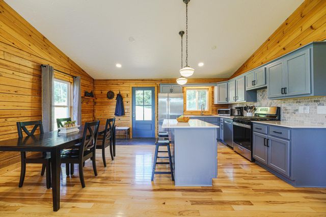 24754 Newport Avenue, Prior Lake, MN 55372