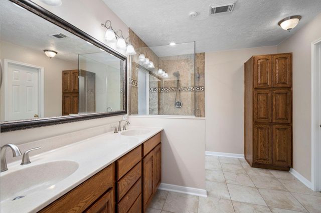 1927 Enchanted Park Drive, Spring, TX 77386