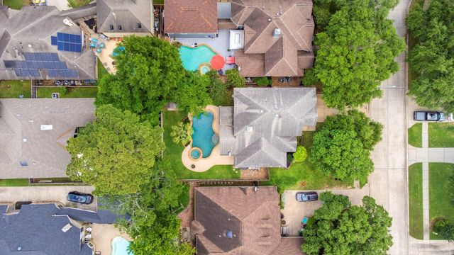 1927 Enchanted Park Drive, Spring, TX 77386
