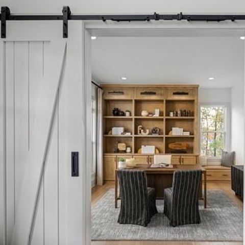 1621 Ledgestone Way, Lawrenceville, GA 30043