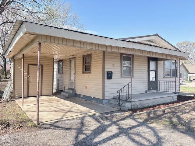 1711 Henry Street, Jonesboro, AR 72401