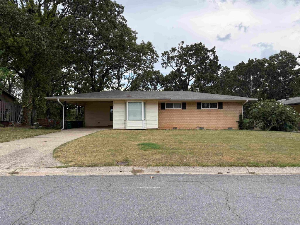 2111 Seminole Trail, North Little Rock, AR 72116