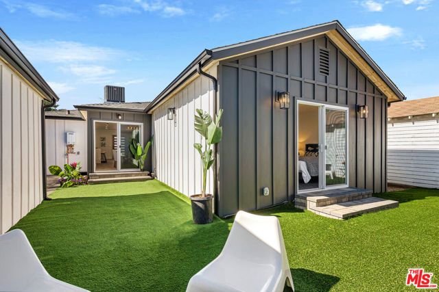 5928 Tobias Avenue, Sherman Oaks, CA 91411