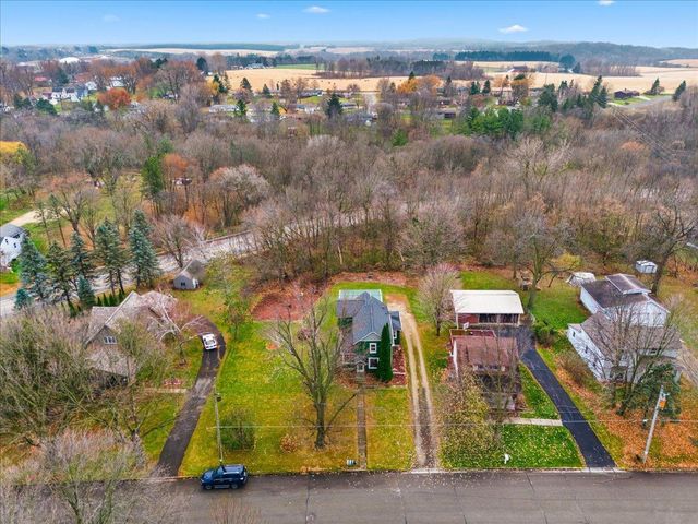 641 W Main Street W, Ellsworth, WI 54011