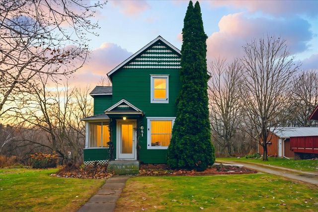 641 W Main Street W, Ellsworth, WI 54011