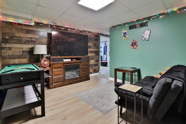 668 West Hollis Street, Nashua, NH 03062