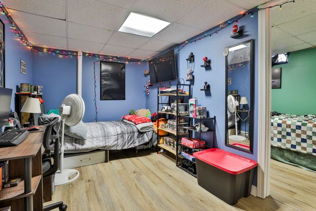 668 West Hollis Street, Nashua, NH 03062