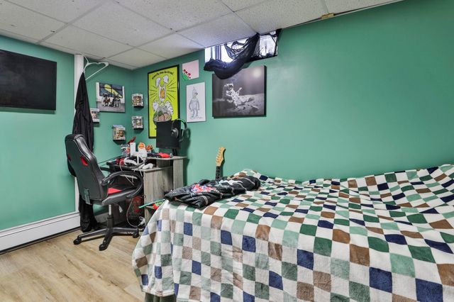 668 West Hollis Street, Nashua, NH 03062