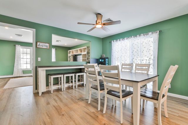 668 West Hollis Street, Nashua, NH 03062