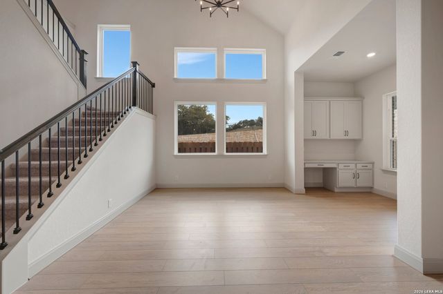 10027 Grandview Rd, Boerne, TX 78006