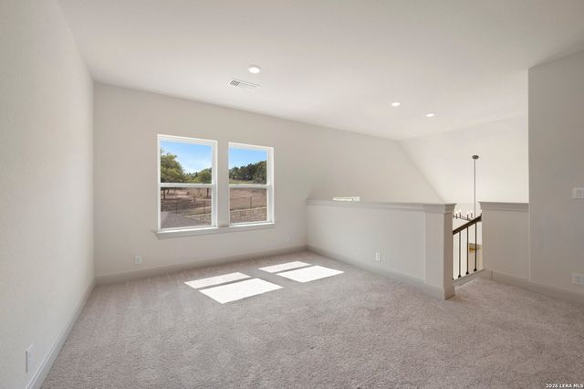 10027 Grandview Rd, Boerne, TX 78006