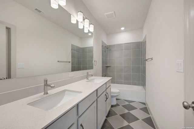 10027 Grandview Rd, Boerne, TX 78006
