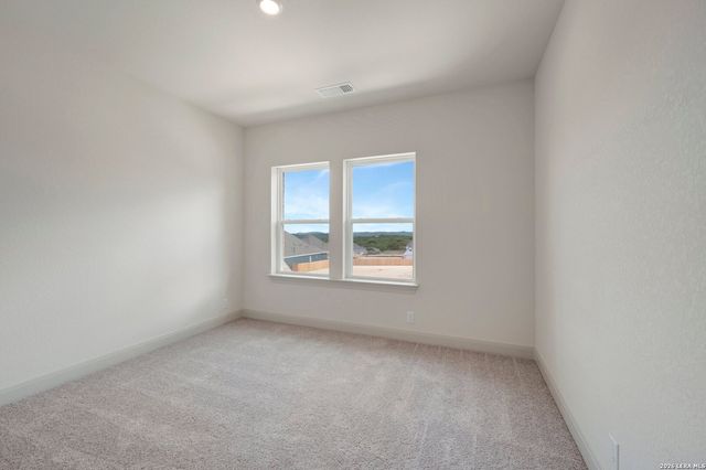 10027 Grandview Rd, Boerne, TX 78006