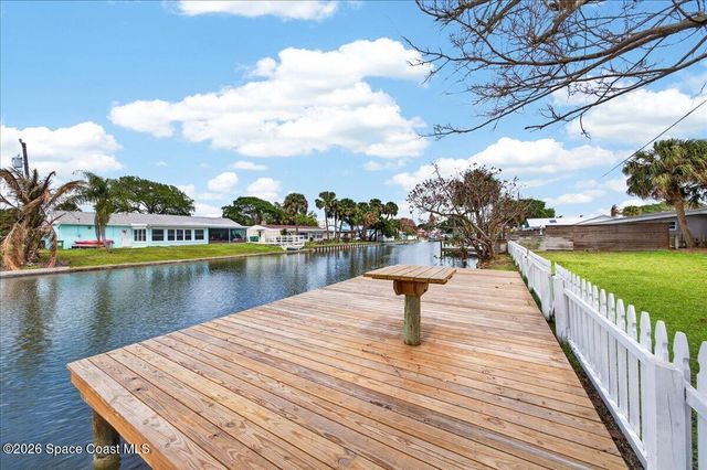 433 Blakey Boulevard, Cocoa Beach, FL 32931