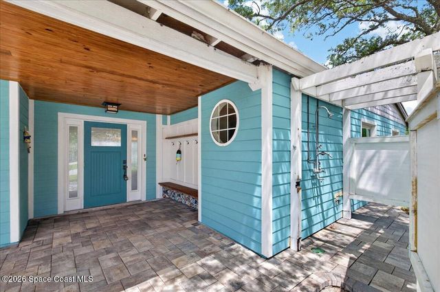 433 Blakey Boulevard, Cocoa Beach, FL 32931