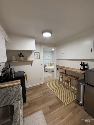 1206 N 4th Street, Boise, ID 83702