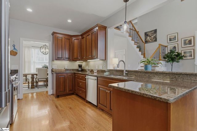 194 Yacht Drive, Laurens, SC 29360