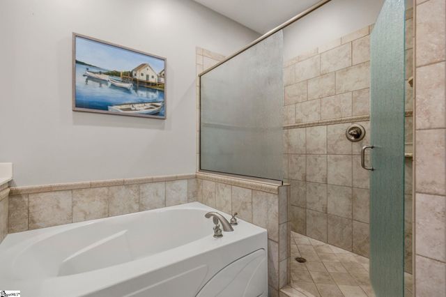 194 Yacht Drive, Laurens, SC 29360