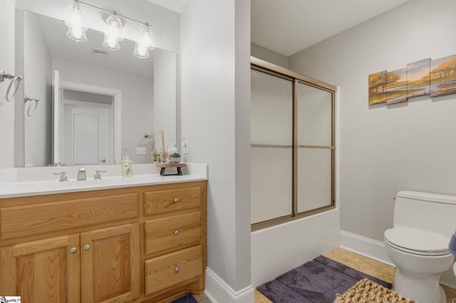 194 Yacht Drive, Laurens, SC 29360