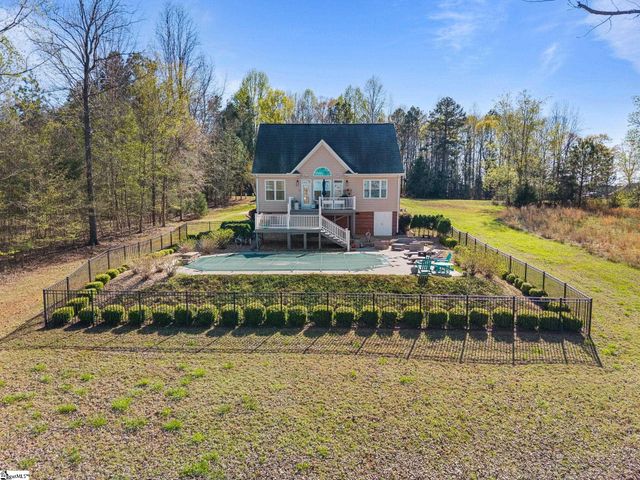 194 Yacht Drive, Laurens, SC 29360