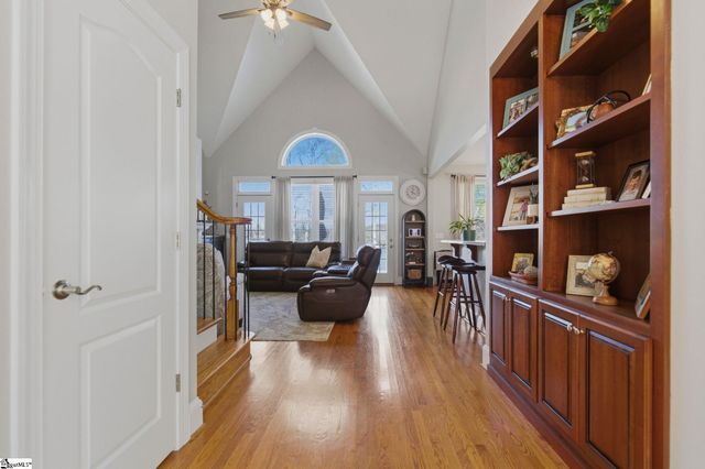 194 Yacht Drive, Laurens, SC 29360