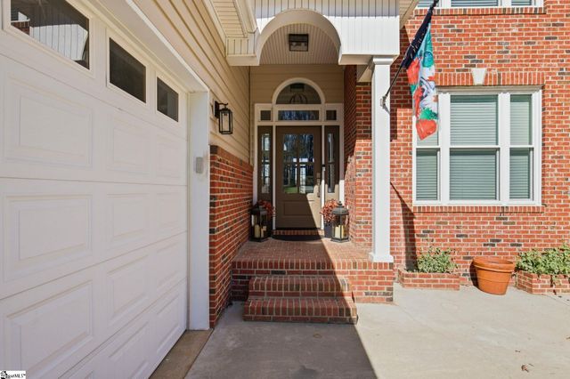 194 Yacht Drive, Laurens, SC 29360