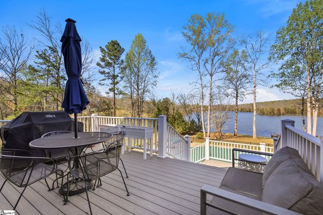 194 Yacht Drive, Laurens, SC 29360
