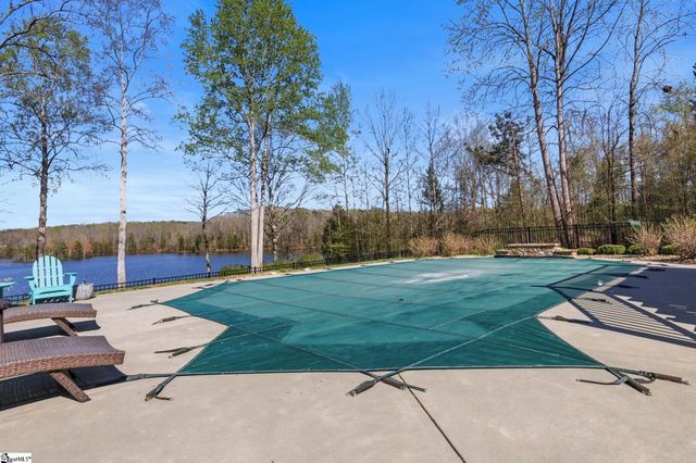194 Yacht Drive, Laurens, SC 29360