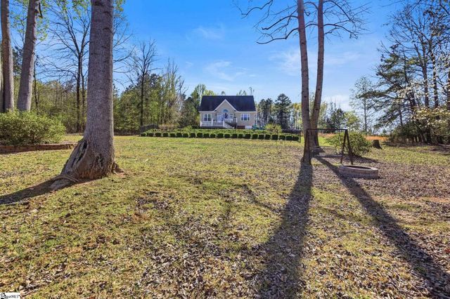 194 Yacht Drive, Laurens, SC 29360