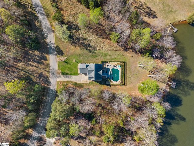 194 Yacht Drive, Laurens, SC 29360