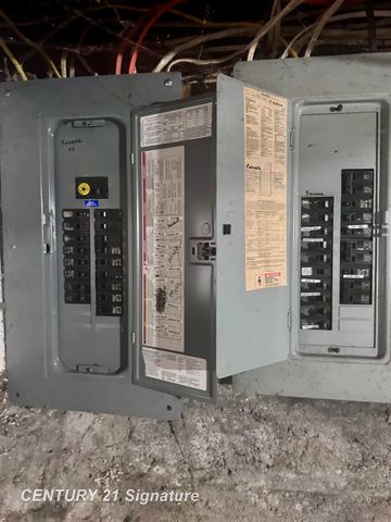 248 Adams Street, Bay City, MI 48708