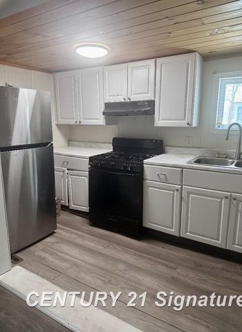 248 Adams Street, Bay City, MI 48708