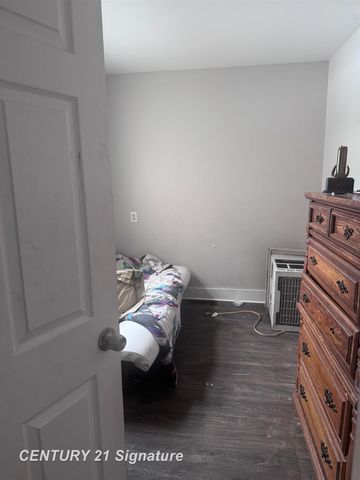 248 Adams Street, Bay City, MI 48708